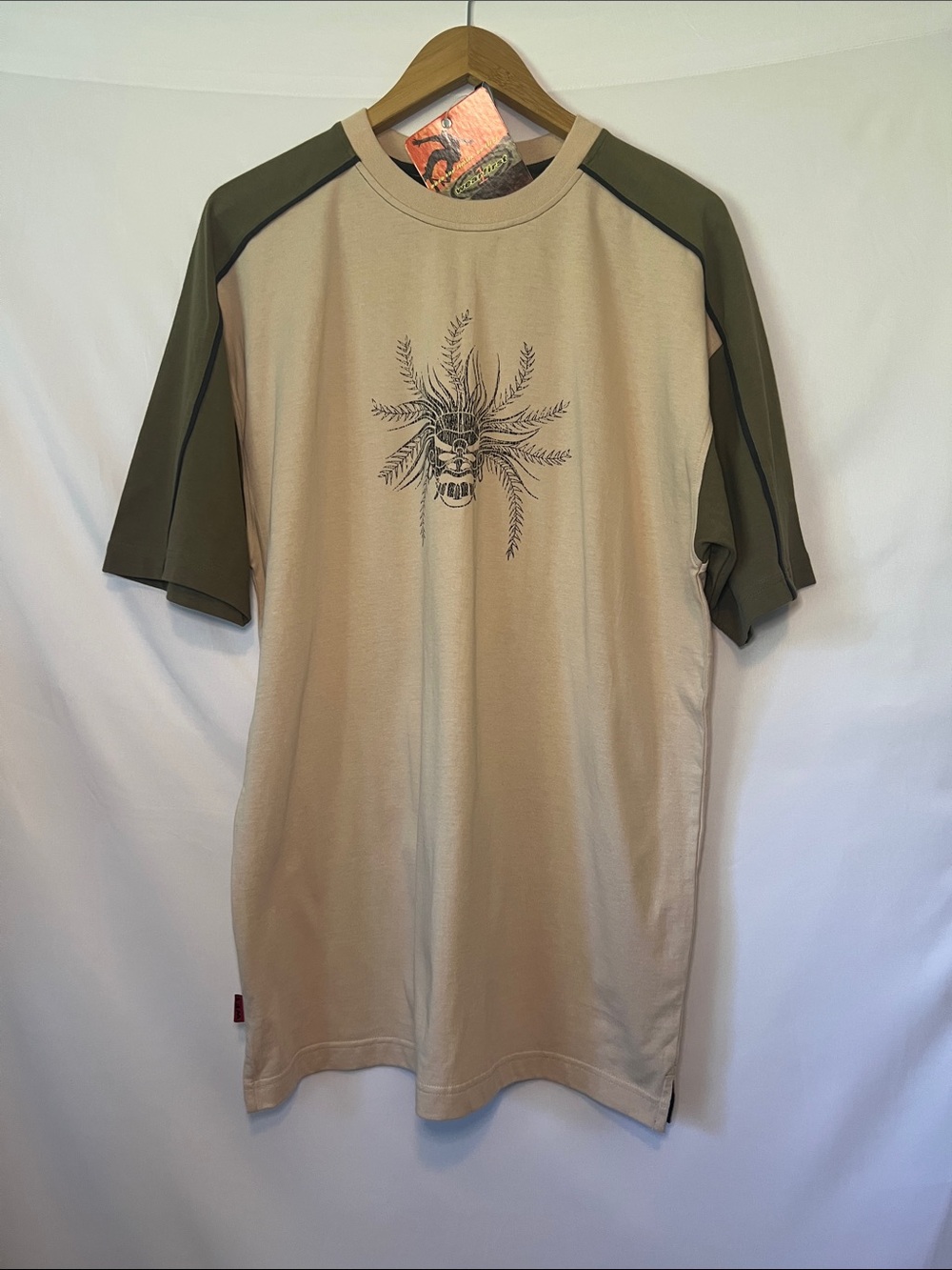VTG Y2K WearFirst Skater Graphic Tee NWT - Deadstock Tiki Skull Design Size L